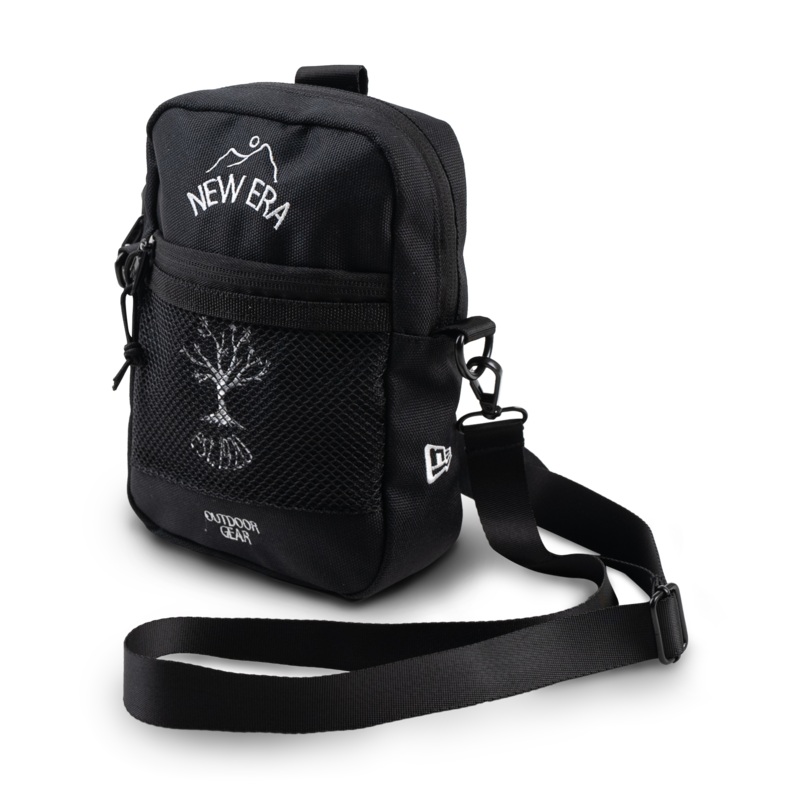 NEW ERA OUTDOOR NATURAL LOGO BLACK SHOULDER POUCH BAG