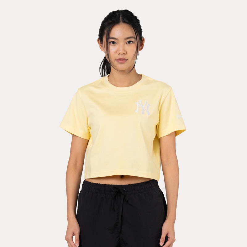 NEW YORK YANKEES COLOR ERA BABY YELLOW WOMEN CROP TEE