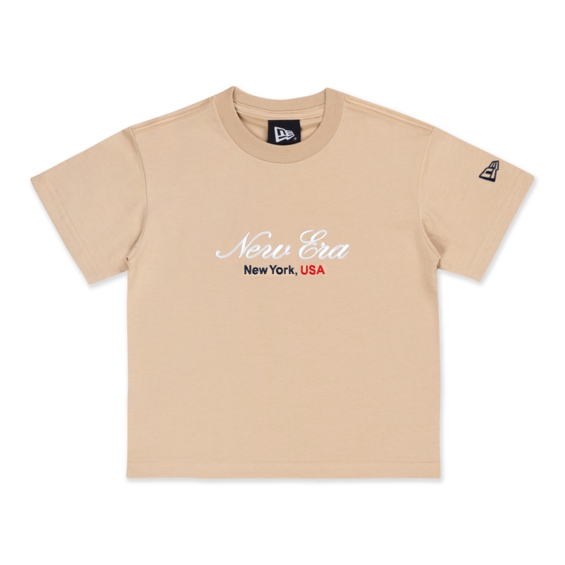 NEW ERA BASIC SCRIPT OAT MILK KIDS SHORT SLEEVE T-SHIRT