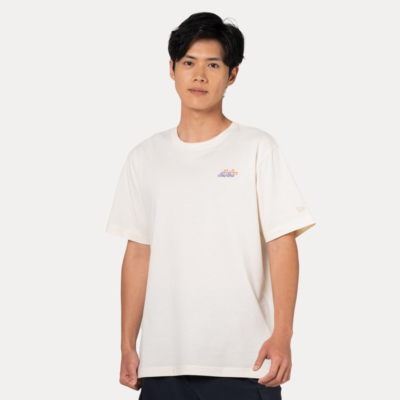 NEW ERA LIGHT RAINBOW LAYERED LOGO IVORY REGULAR SHORT SLEEVE T-SHIRT