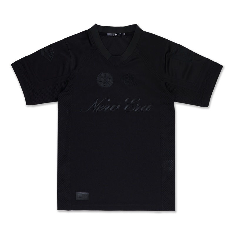 NEW ERA DARK 90S BLACK AMERICAN FOOTBALL JERSEY