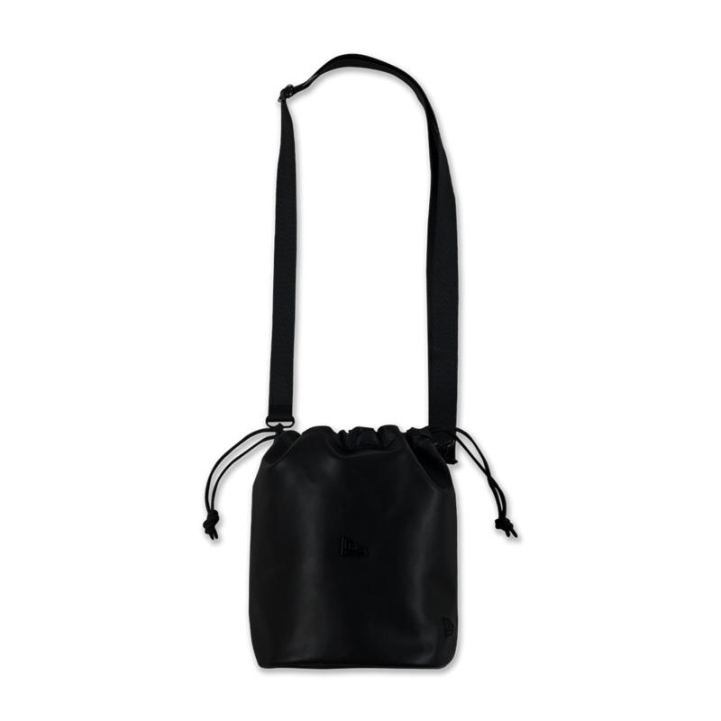 NEW ERA DARK 90S BLACK PU LEATHER BENTO DRAWSTRING BAG