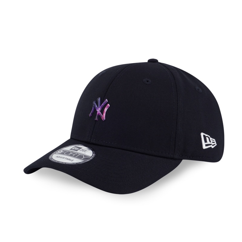 NEW YORK YANKEES COMIC SPACE – METAL BADGE BLACK 9FORTY CAP