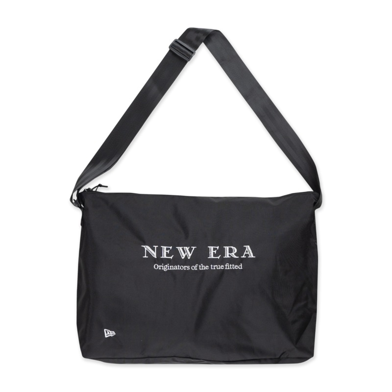 NEW ERA BASIC BLACK SHOULDER BAG