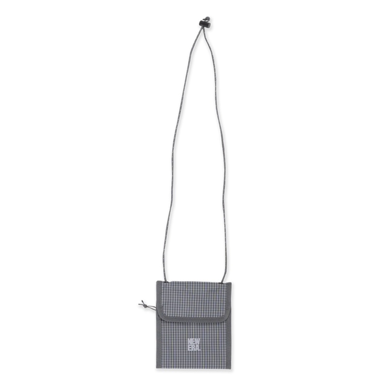 NEW ERA WILD BOTANICA GRAY POUCH BAG