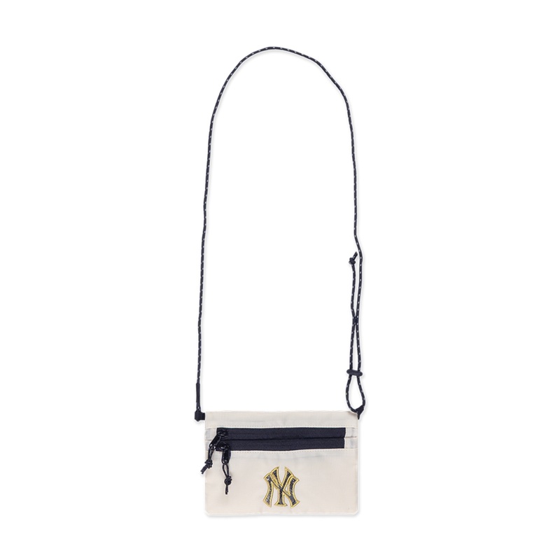 NEW YORK YANKEES YEAR OF THE SNAKE CHROME WHITE SACOCHE MINI BAG