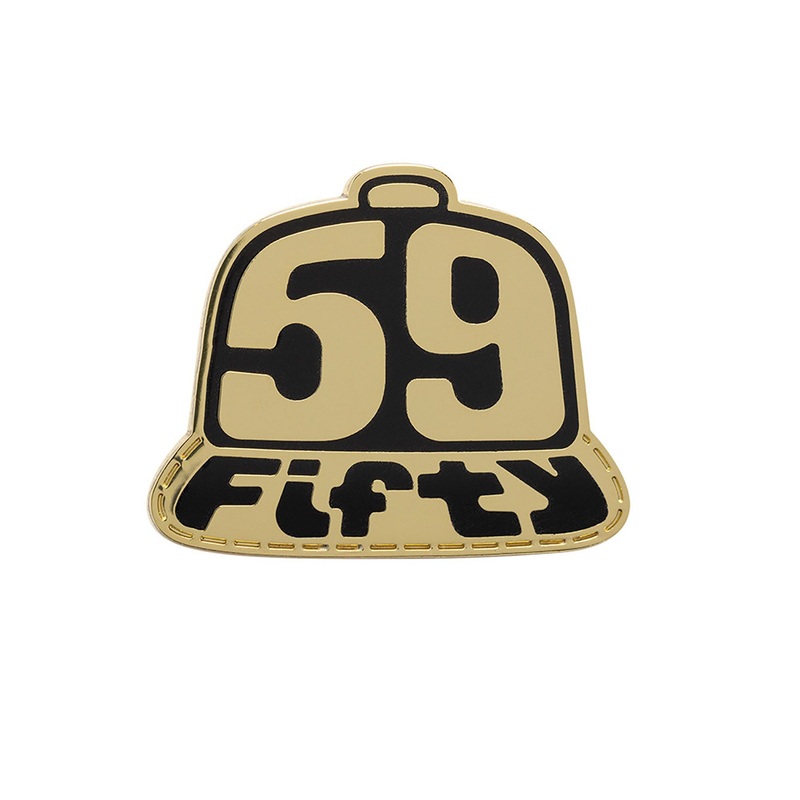 NEW ERA 59FIFTY DAY 59FIFTY CAP BLACK AND GOLD PIN