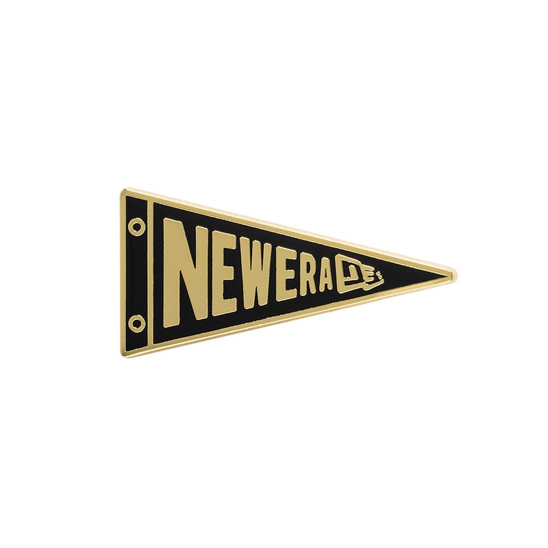 NEW ERA 59FIFTY DAY PENNANT FLAG BLACK AND GOLD PIN