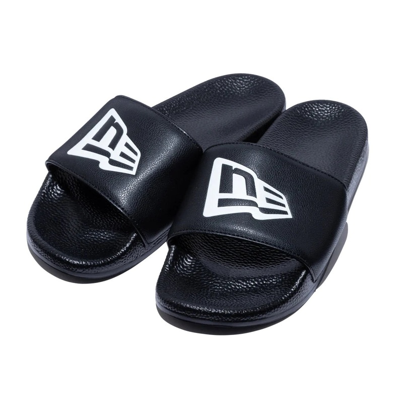 NEW ERA FLAG LOGO BASIC BLACK SANDALS