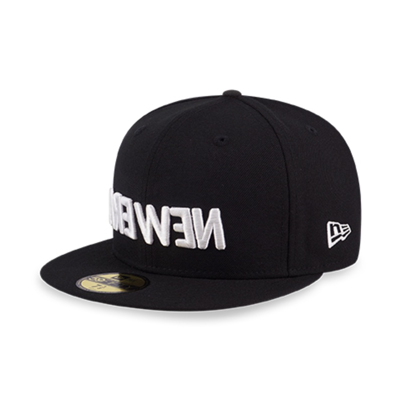 NEW ERA FLIPPED LOGO BLACK 59FIFTY CAP