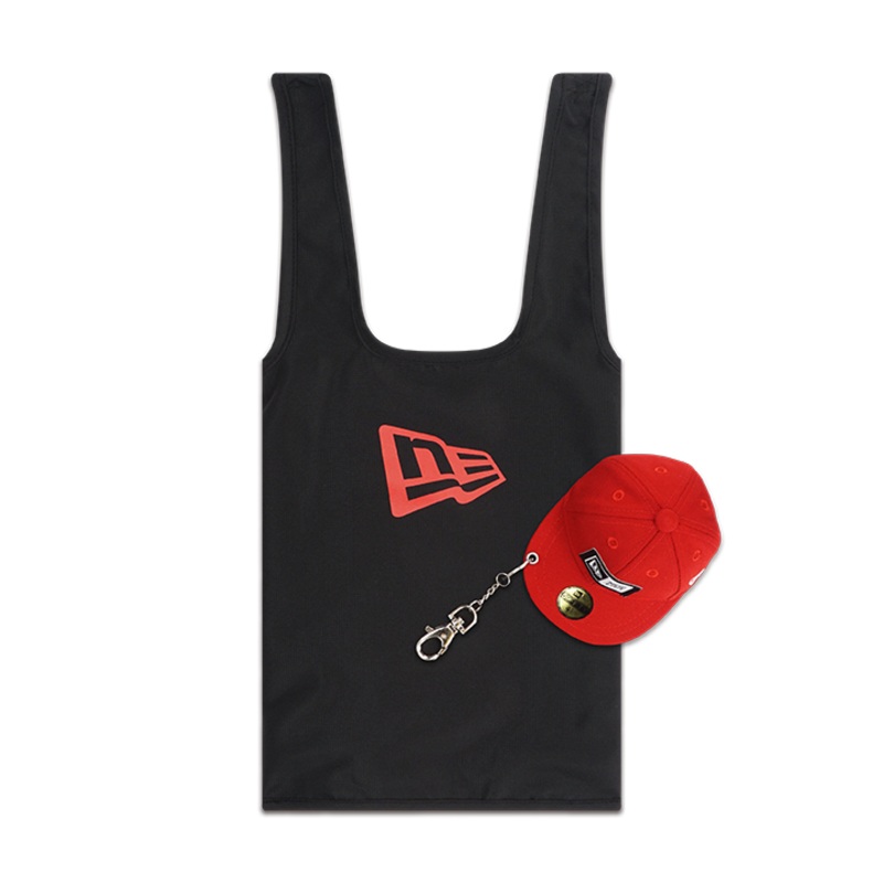 NEW ERA RED CAP POUCH ACCESSORY WITH FOLDABLE RECYCLE BAG