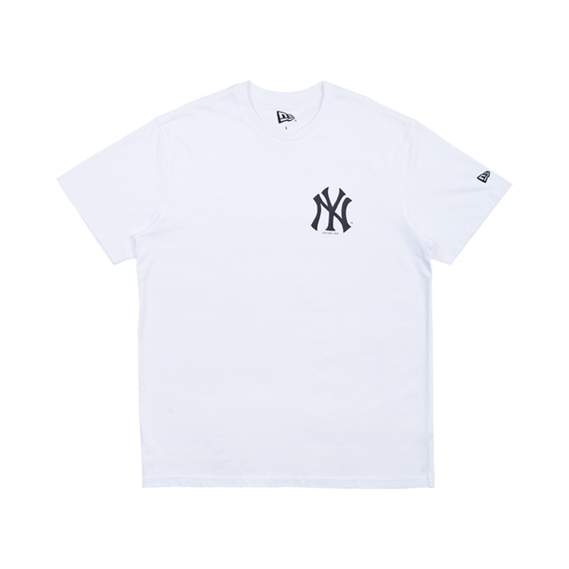 NEW YORK YANKEES ESSENTIAL WHITE SHORT SLEEVE T-SHIRT