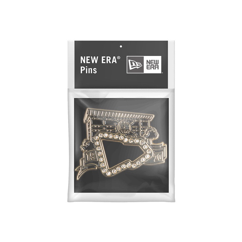 NEW ERA BLACK & GOLD HEAD QUARTER PIN