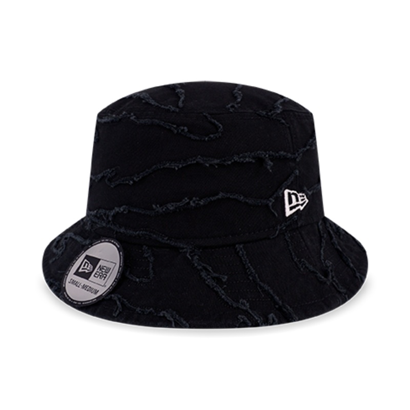 NEW ERA DESTROYED CAMO BLACK BUCKET 01