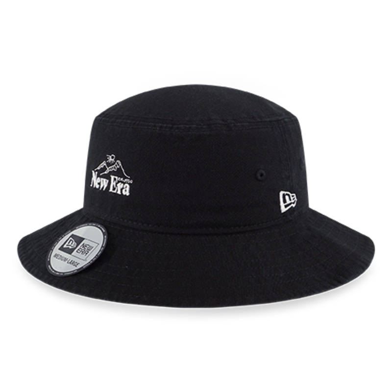 NEW ERA MOUNTAIN LOGO BLACK ADVENTURE LITE BUCKET