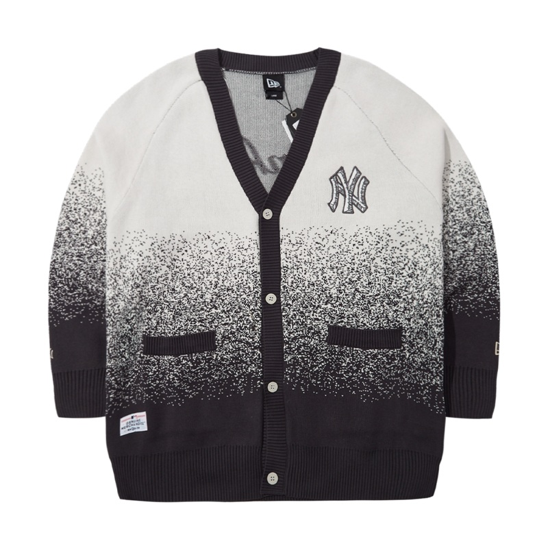 NEW YORK YANKEES ANCIENT CULTURE WHITE AND GRAY GRADIENT CARDIGAN