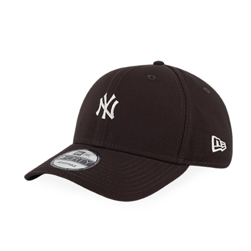 NEW YORK YANKEES COLOR STORY MINI MLB LOGO BROWN SUEDE 9FORTY CAP