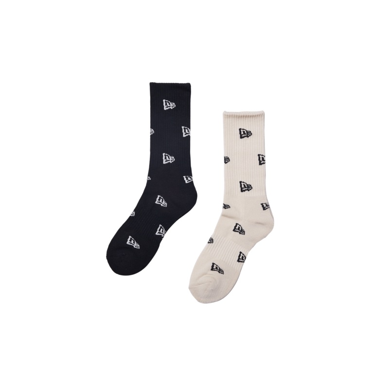 NEW ERA ALL OVER LOGO 2 PACK RIB CREW SOCKS  (WHITE AND BLACK)