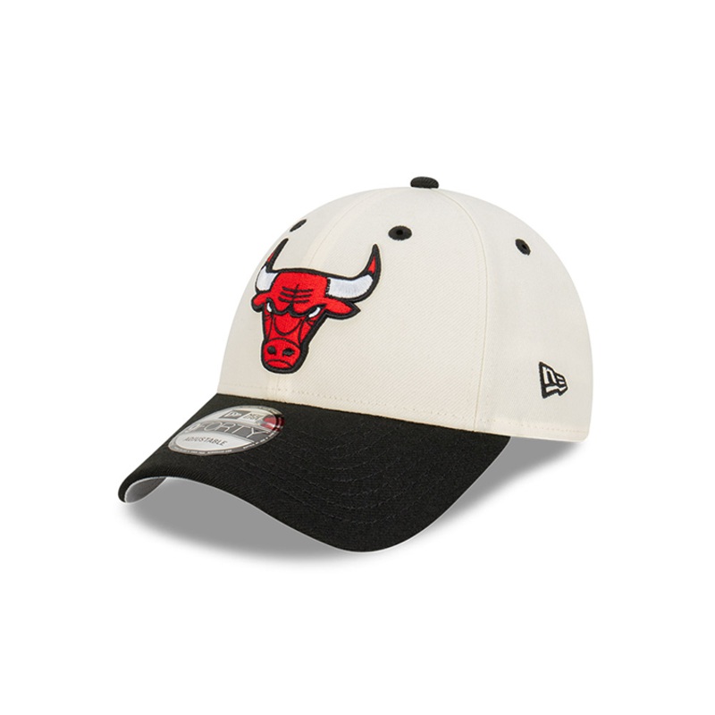CHICAGO BULLS BLACK VISOR CHROME WHITE 9FORTY CAP