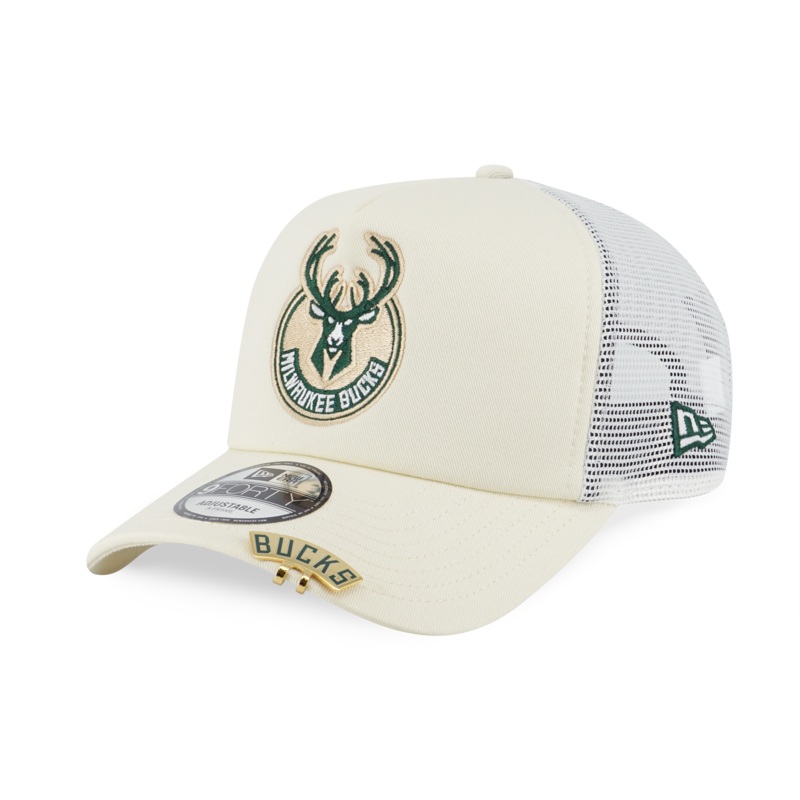NBA MILWAUKEE BUCKS VISOR CLIP CHROME WHITE 9FORTY AF TRUCKER CAP