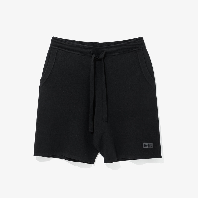 NEW ERA BLACK LABEL BLACK TECH KNIT SHORTS