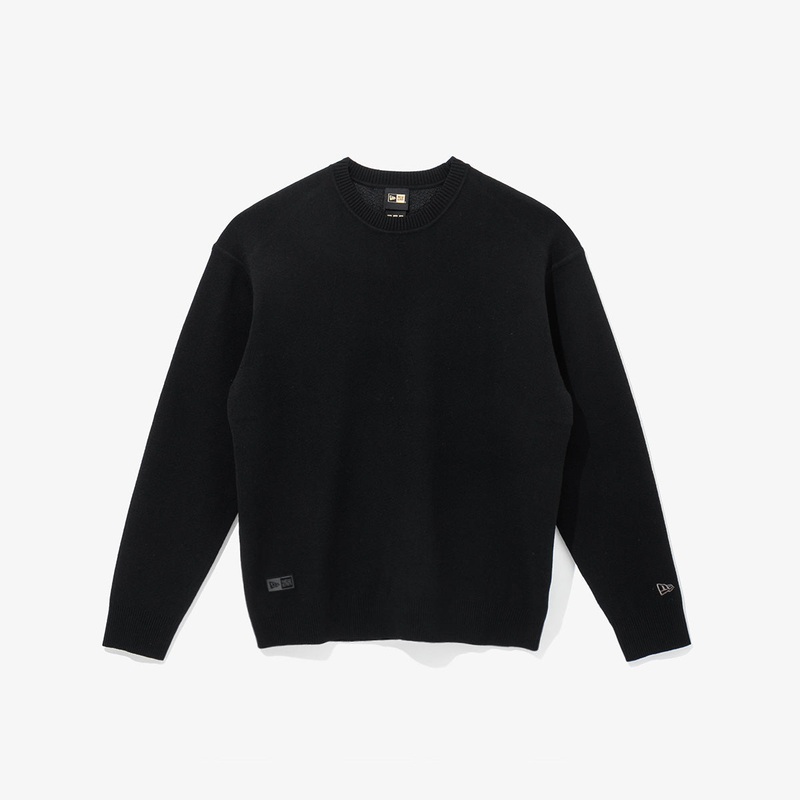 NEW ERA BLACK LABEL BLACK TECH SWEATSHIRT