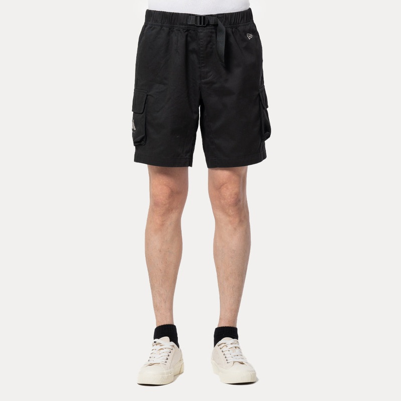 NEW ERA MOUNTAIN LOGO BLACK CARGO SHORTS