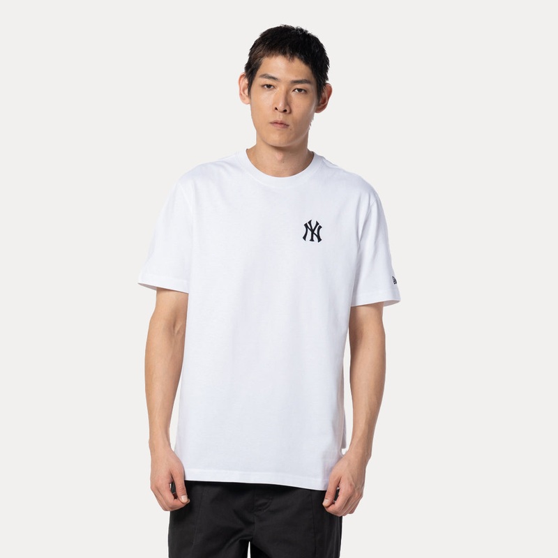 NEW YORK YANKEES NE SAILOR CLUB – CLOUD WHITE REGULAR SHORT SLEEVE T-SHIRT