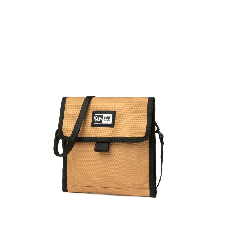 NEW ERA BRONZE 0.5L BOX LOGO SQUARE NECK POUCH BAG