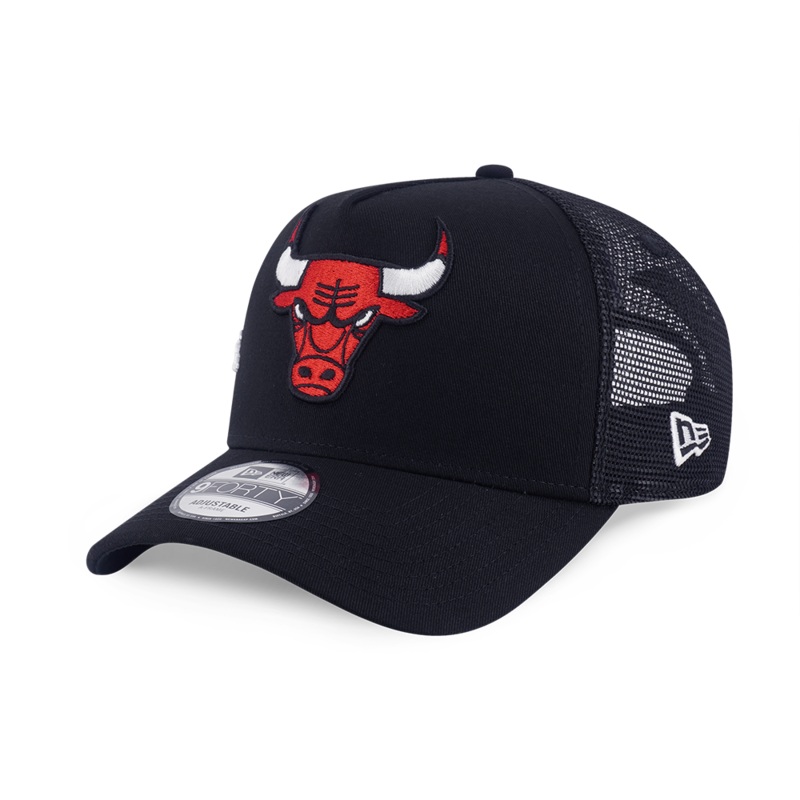 CHICAGO BULLS MIX LEAGUE SCRIPT BLACK 9FORTY AF TRUCKER CAP