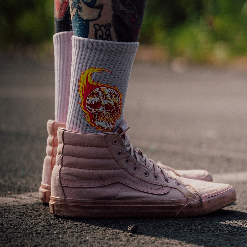 Flaming Skull Orchard Socks|5-8|9-12