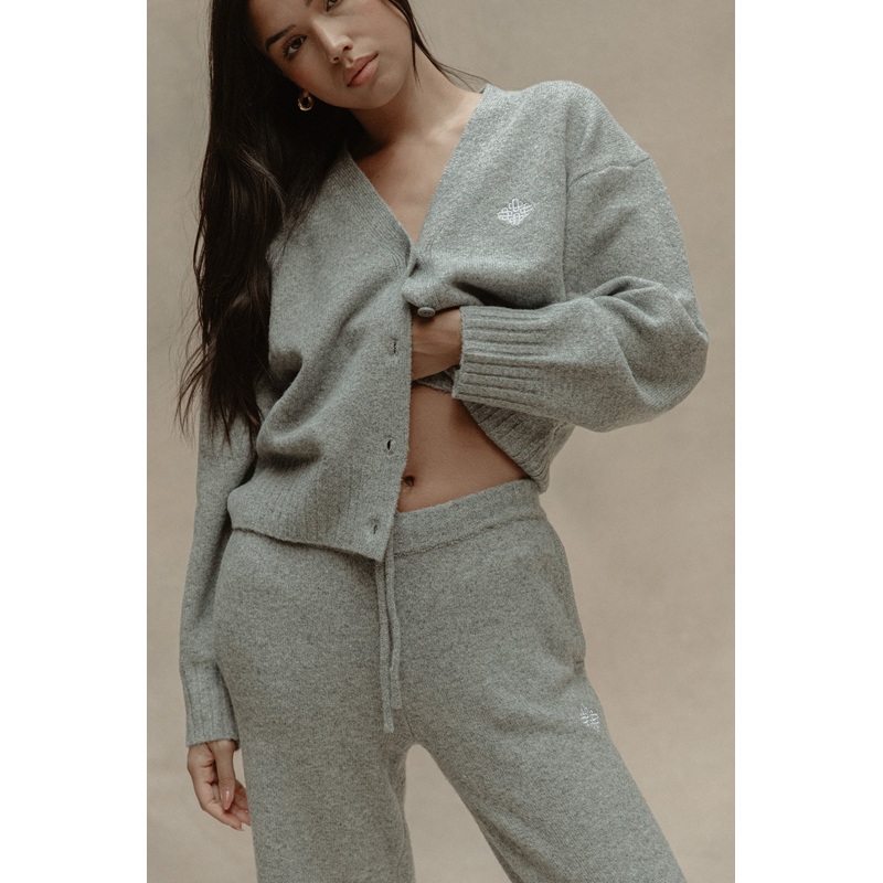 FLUFFY KNIT EMBLEM EMBROIDERED CARDIGAN – GREY MARL