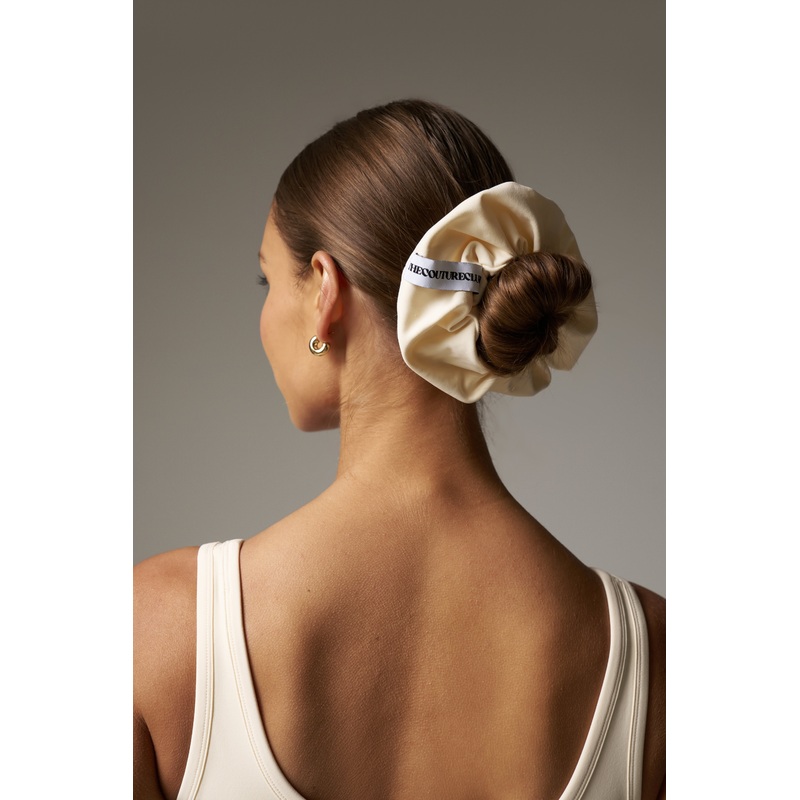 SCULPT SCRUNCHIE – BUTTERMILK|ONE SIZE