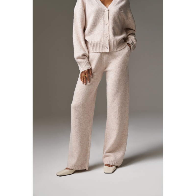 FLUFFY EMBLEM EMBROIDERED JOGGER – PINK