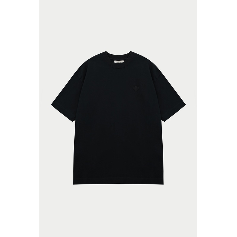 TONAL EMBLEM RELAXED T-SHIRT – BLACK