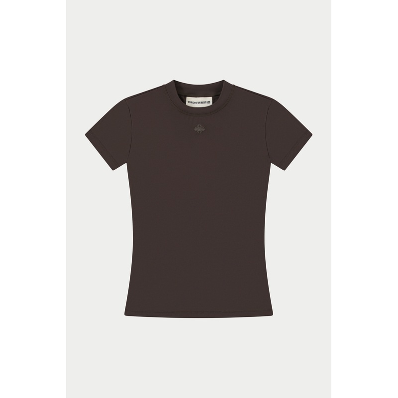 SCULPTING STRETCH EMBLEM BABY TEE – CHOCOLATE