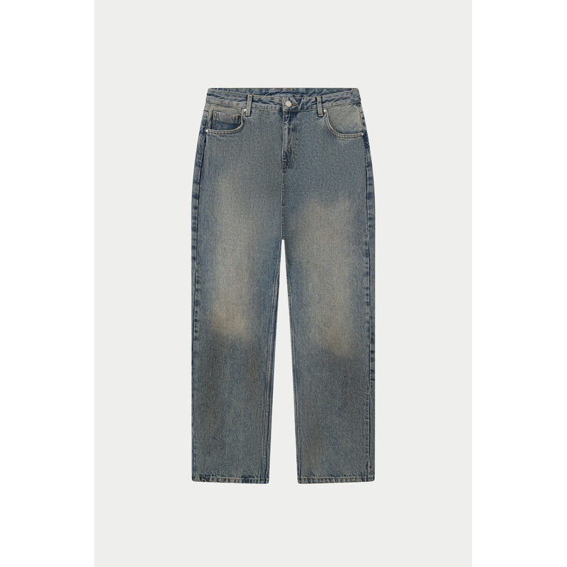 VINTAGE WASHED EMBLEM STRAIGHT LEG JEANS – BLUE WASH