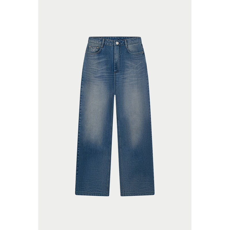 VINTAGE WASH MID RISE EMBLEM STRAIGHT LEG JEANS – BLUE WASH