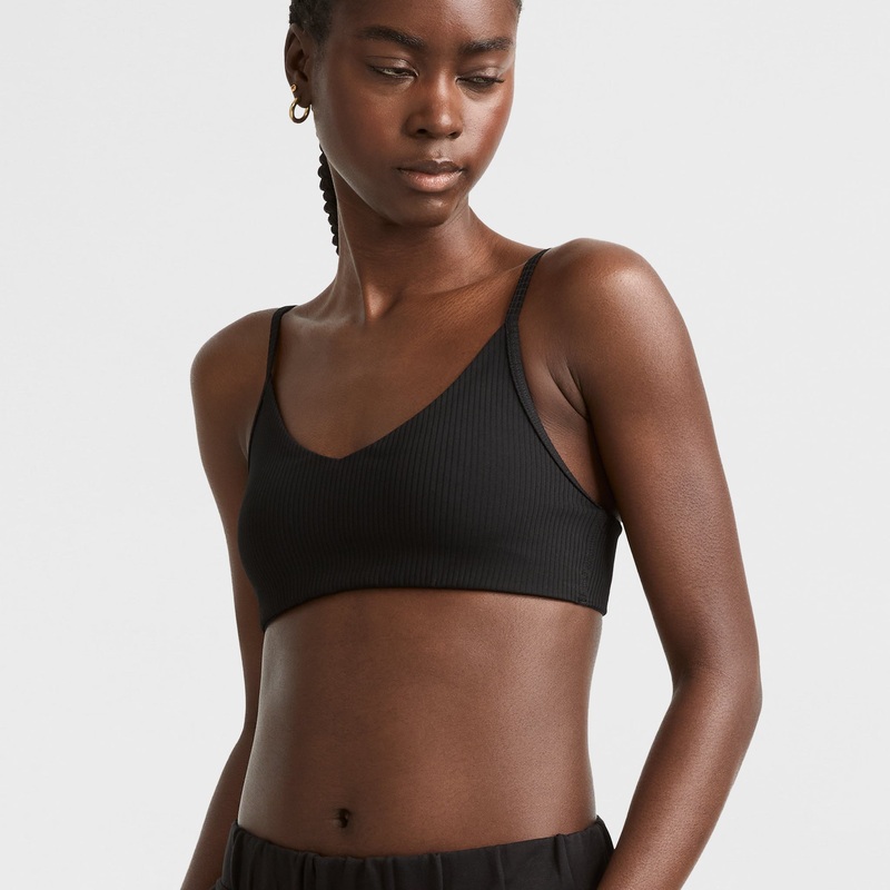 Soft Touch Ribbed Sports Bra, C Logo