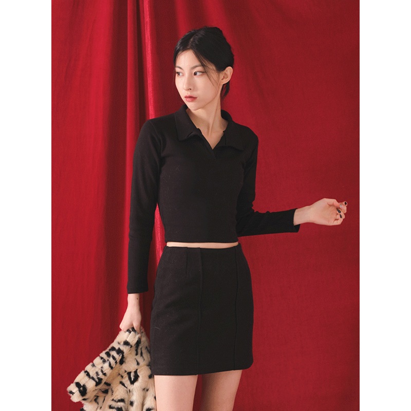 Open Collar Cropped Long Sleeve Tee