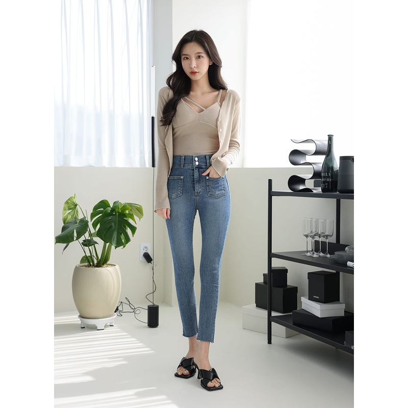 Double Button Raw Hem Skinny Jeans IA11