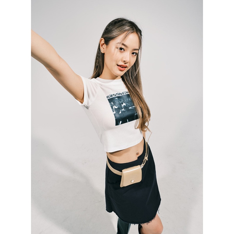 Expression Graphic Crop Tee CJ02