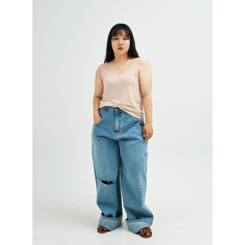 Plus Distressed Wide Leg Denim Pants IY24