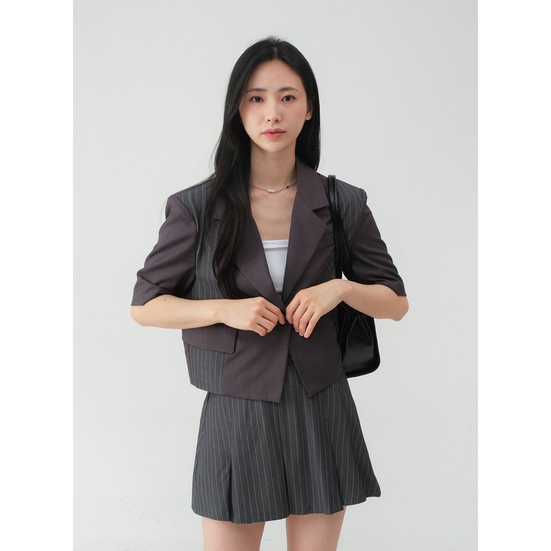 Striped Cropped Tailored Jacket OY25