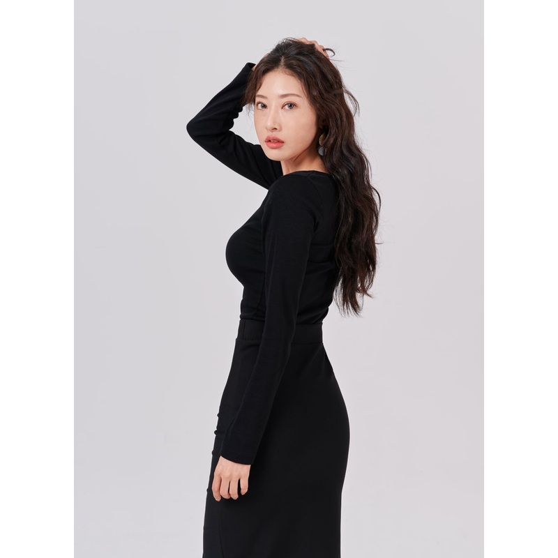 Square Neck Crop Long Sleeve T-Shirt IS05