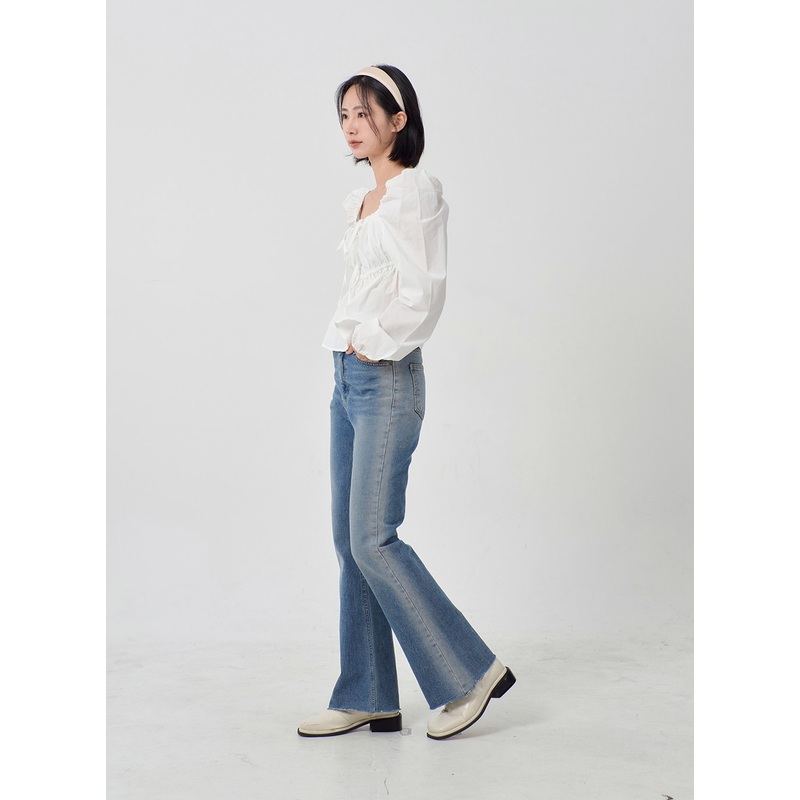 Light Washed Bootcut Jeans OD27