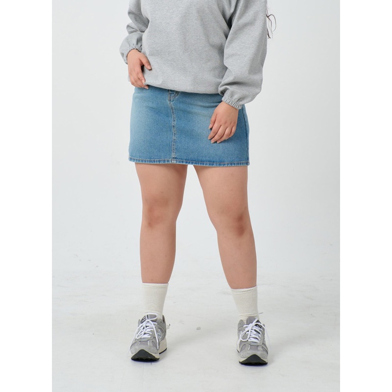 Plus Light Washed Mini Denim Skirt ID27