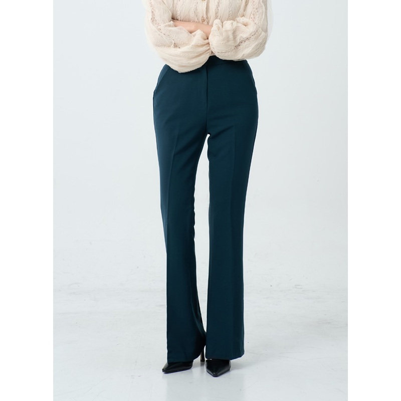 Slim Bootcut Tailored Pants IO18