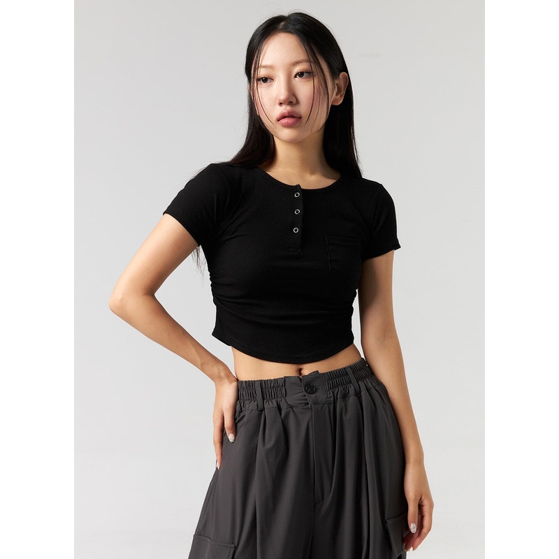 Snap Button Cropped Tee CL326|White|Light beige|Light pink|Green|Dark green|Dark blue|Dark brown|Gray|Black|S/M