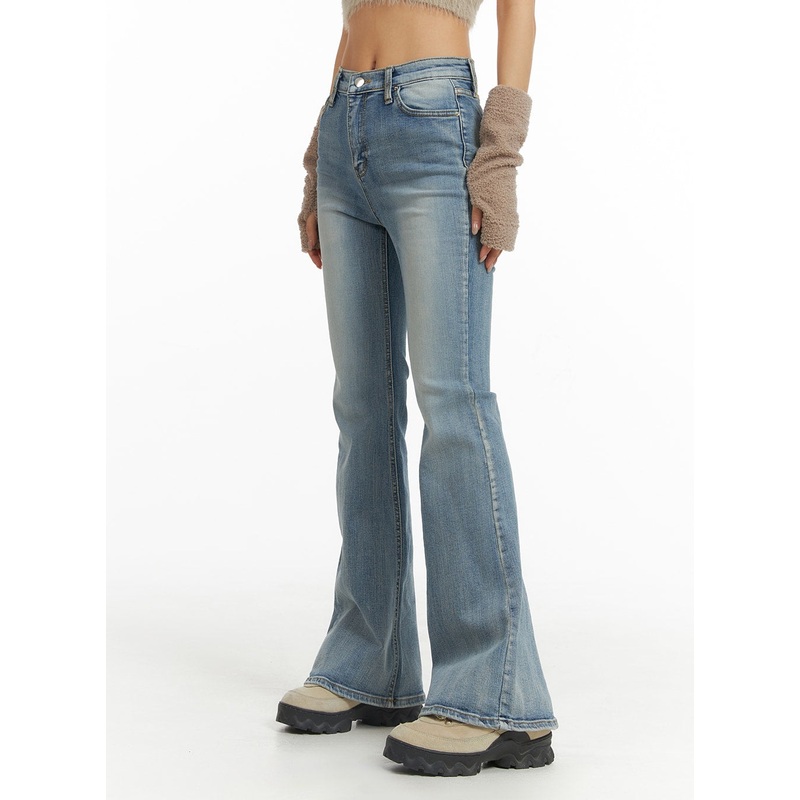 Mid Rise Solid Flared Jeans CJ429